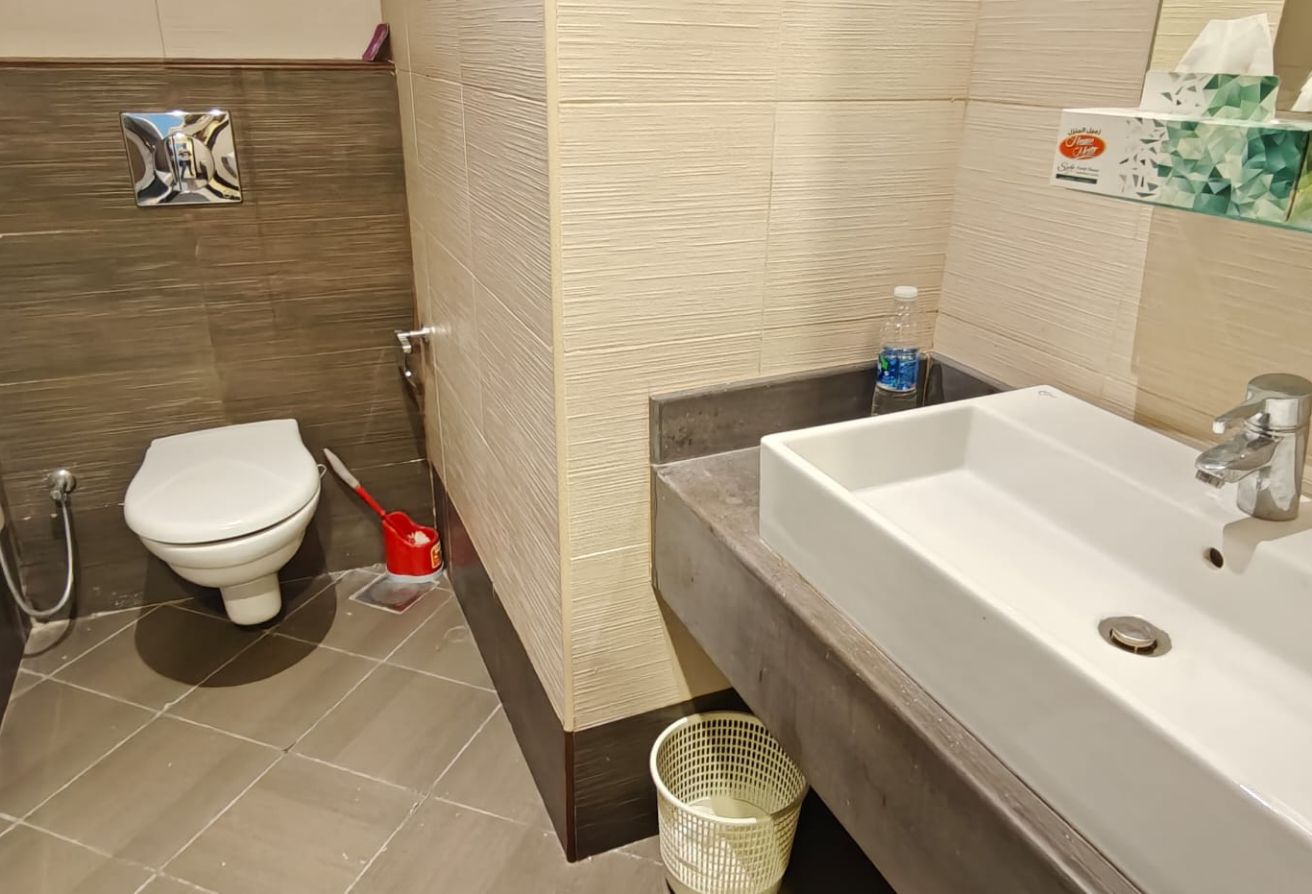 ELEGANT 1BEDROOM FULLY FURNISHED WITH BALCONY thumbnail 11