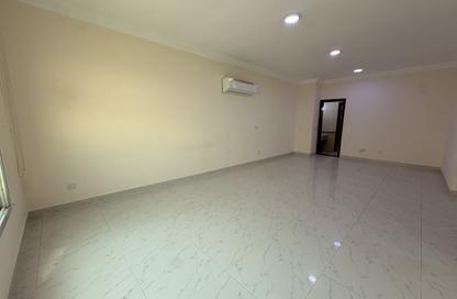 Villa - 4 - 5 for rent in Lavander Village - Al Gharrafa - Doha