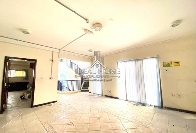 54248074 - صورة العقار 3