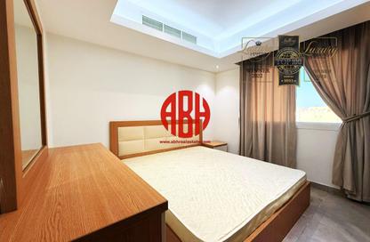 Apartment - 2 Bedrooms - 3 Bathrooms for rent in Al Sadd Road - Al Sadd - Doha