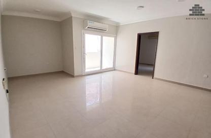 Apartment - 3 Bedrooms - 3 Bathrooms for rent in Umm Ghwailina Comm - Umm Ghuwalina - Umm Ghuwailina - Doha