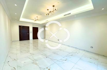 Apartment - 3 Bedrooms - 4 Bathrooms for rent in The Garden - Floresta Gardens - The Pearl Island - Doha