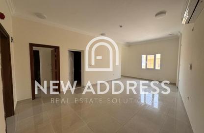 Apartment - 2 Bedrooms - 3 Bathrooms for rent in Fereej Kulaib - Doha