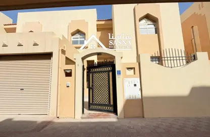 Villa - 3 Bedrooms - 4 Bathrooms for rent in Al Hilal East - Al Hilal - Doha