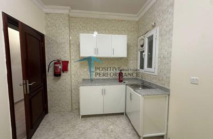 Apartment - 1 Bedroom - 1 Bathroom for rent in CAP60RMD - Al Muntazah - Doha Apartment - 1 Bedroom - 1 Bathroom for rent in CAP60RMD - Al Muntazah - Doha
