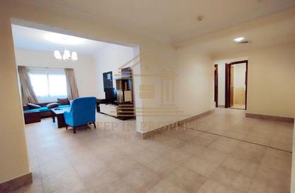 Apartment - 2 Bedrooms - 3 Bathrooms for rent in Anas Street - Fereej Bin Mahmoud North - Fereej Bin Mahmoud - Doha
