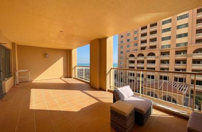 Apartment - 1 Bedroom - 2 Bathrooms for sale in West Porto Drive - Porto Arabia - The Pearl Island - Doha Apartment - 1 Bedroom - 2 Bathrooms for sale in West Porto Drive - Porto Arabia - The Pearl Island - Doha