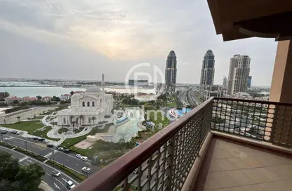 شقة - 2 غرف نوم - 3 حمامات للايجار في طريق بورتو الشرقي - بورتو أرابيا - جزيرة اللؤلؤة - الدوحة