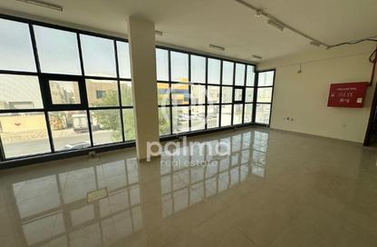 Warehouse - Studio - 3 Bathrooms for rent in Umm Salal Mahammad - Umm Salal City - Doha