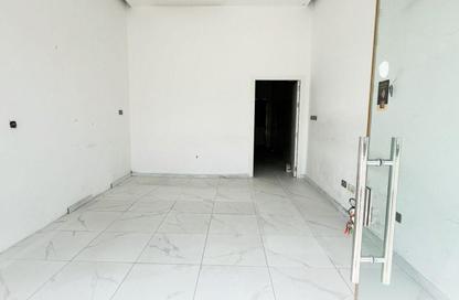 Shop - Studio - 1 Bathroom for rent in Bu Hamour Street - Abu Hamour - Doha Shop - Studio - 1 Bathroom for rent in Bu Hamour Street - Abu Hamour - Doha