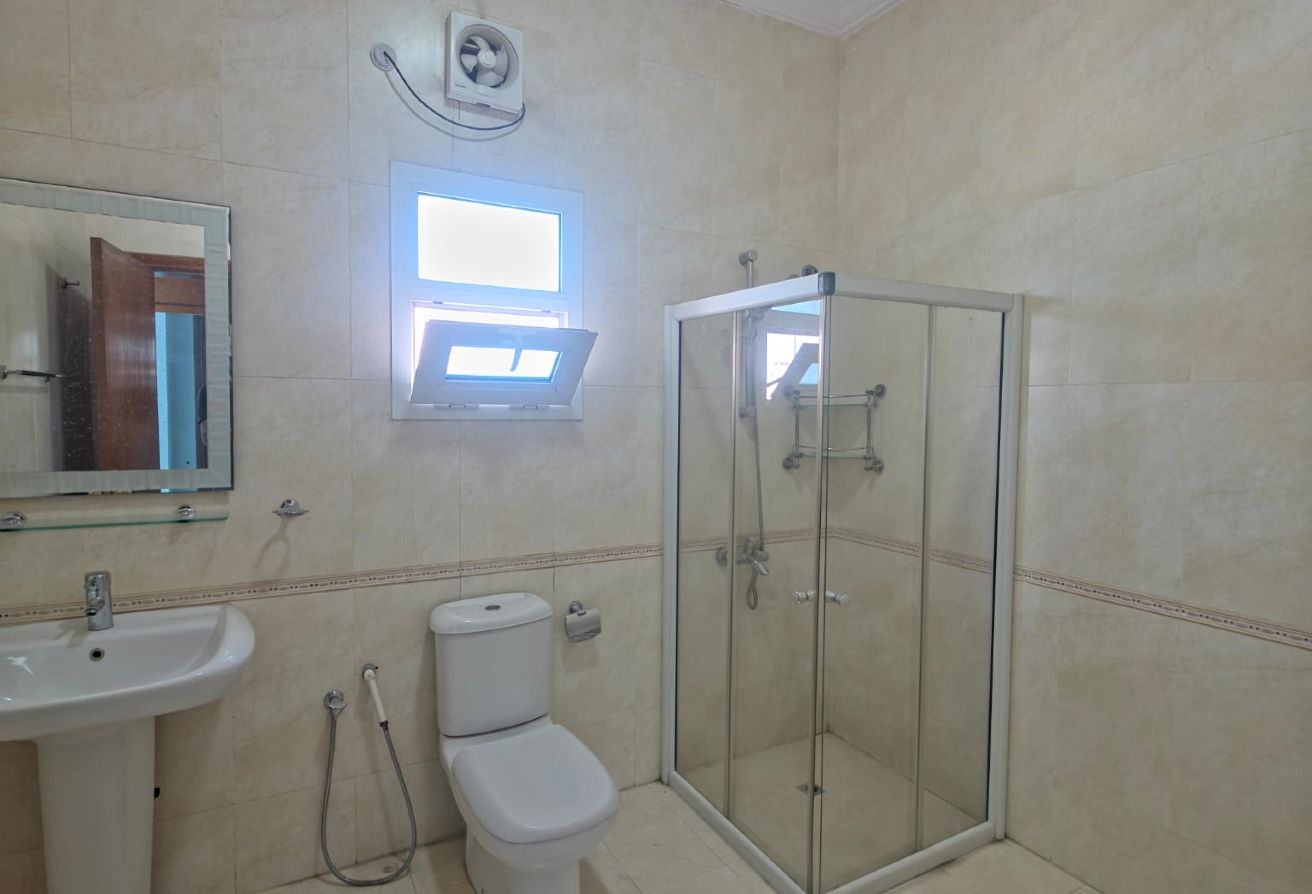 Spacious 6-Bedroom Villa with Maid’s Room for Rent thumbnail 8