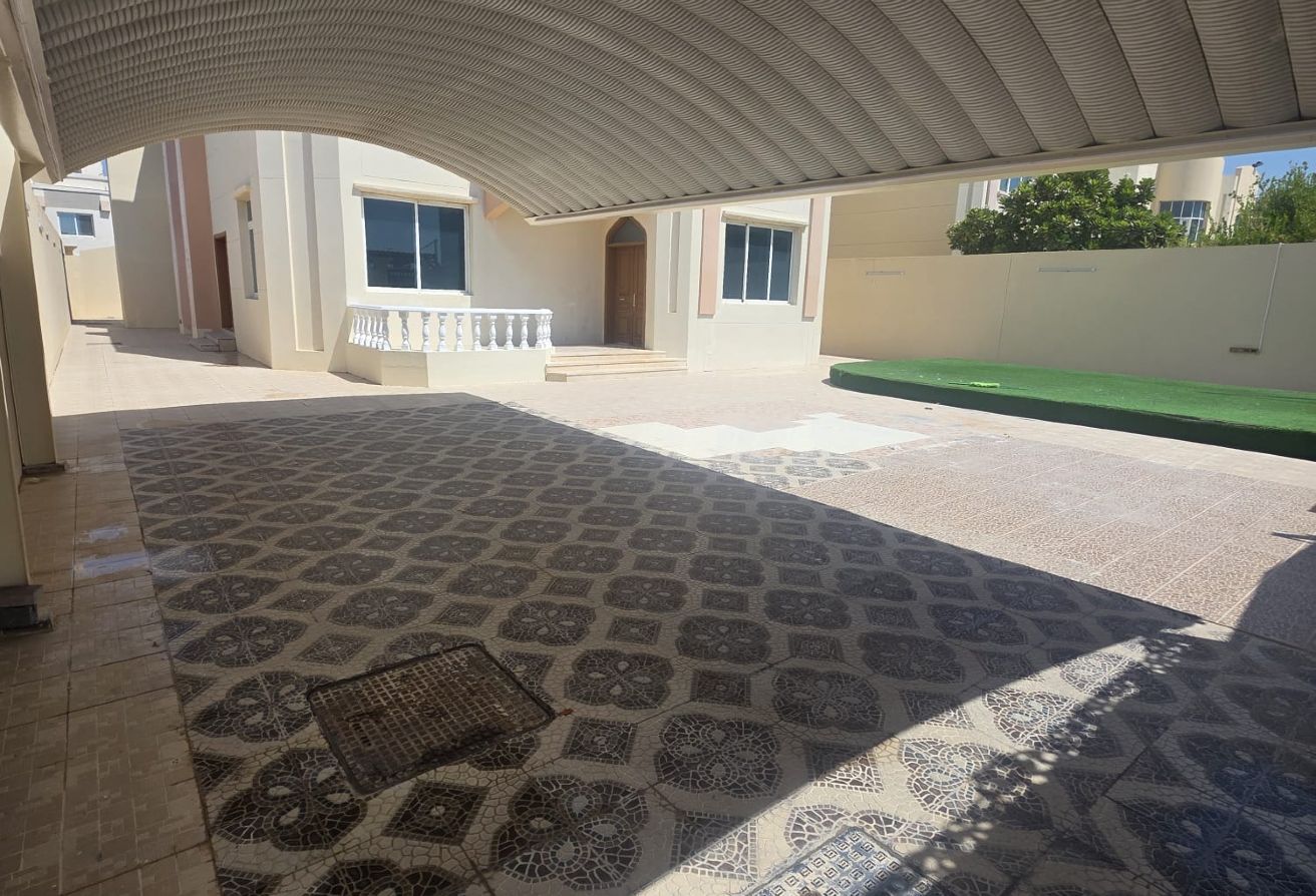Spacious 6-Bedroom Villa with Maid’s Room for Rent thumbnail 2