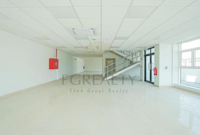 871092 - Property Image 3