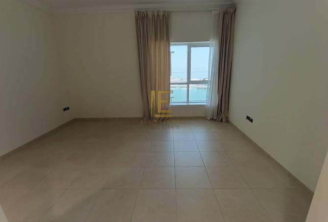 1027678 - Property Image 3