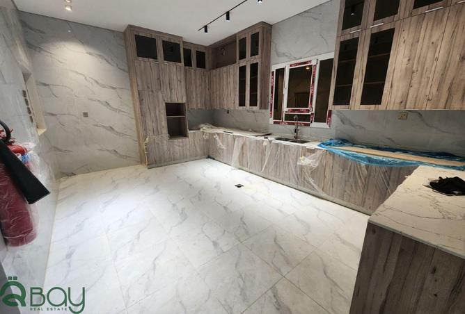 1000992 - Property Image 2