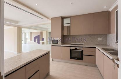Apartment - 2 Bedrooms - 3 Bathrooms for rent in Porto Arabia Townhouses - Porto Arabia - The Pearl Island - Doha