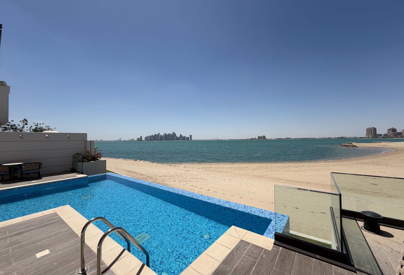 Luxury Beachfront Villa | Private Pool | 5+maid