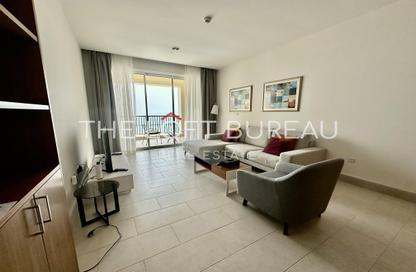 Apartment - 2 Bedrooms - 2 Bathrooms for rent in Viva Central - Viva Bahriyah - The Pearl Island - Doha