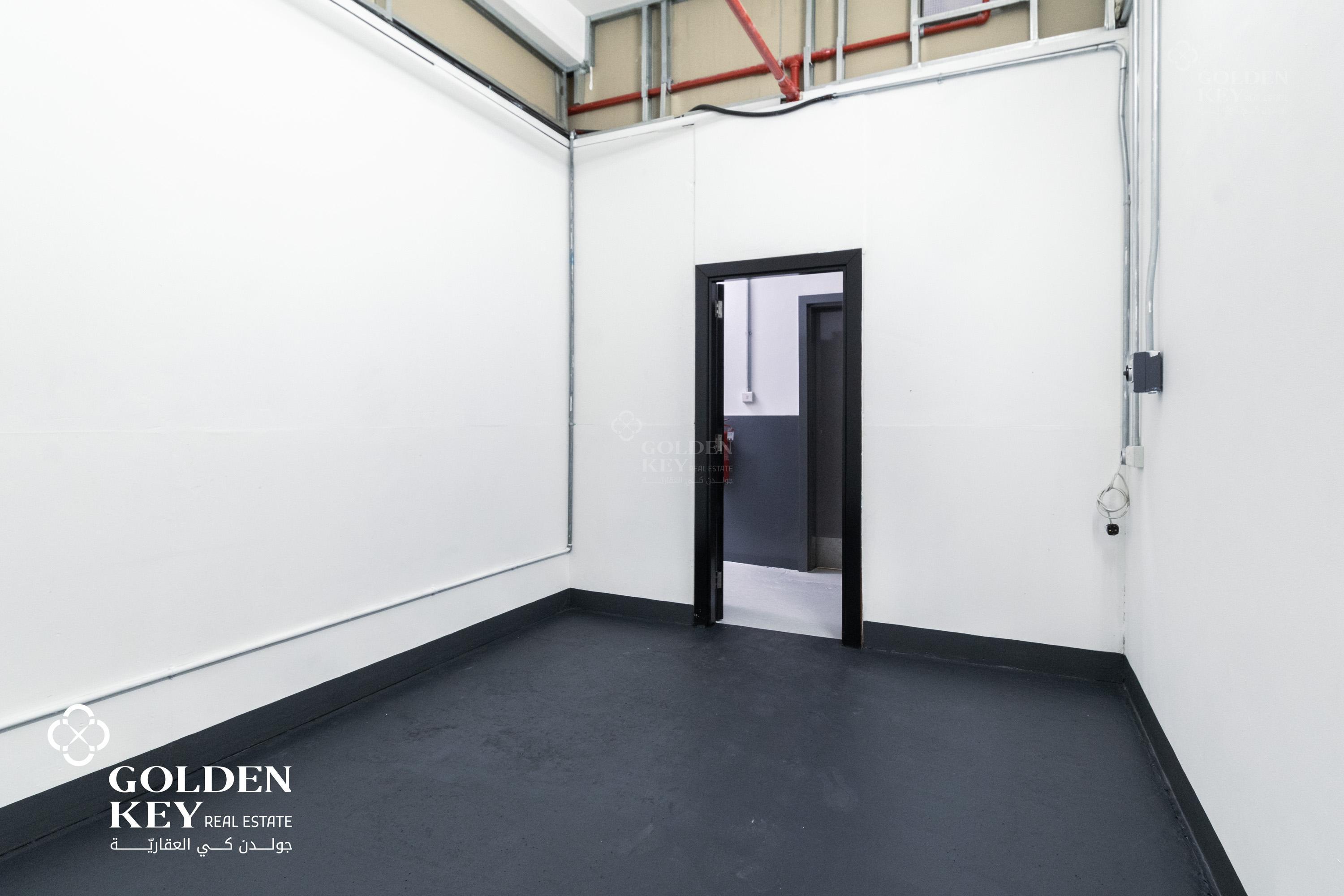 Convenient Store Room in West Bay | Huge Parking
