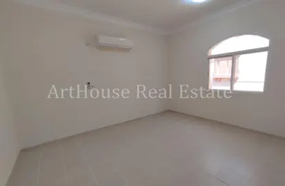 فيلا - 5 غرف نوم - 4 حمامات للايجار في شارع  بو هامو - أبو هامور - الدوحة