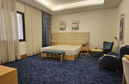 Hotel Apartments - Studio - 1 Bathroom for rent in Al Nasr Street - Al Nasr - Doha