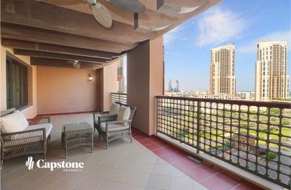 Apartment - 2 Bedrooms - 3 Bathrooms for rent in West Porto Drive - Porto Arabia - The Pearl Island - Doha