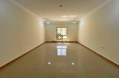 شقة - 3 غرف نوم - 3 حمامات للايجار في شارع ثابت بن زايد - المنصورة - الدوحة