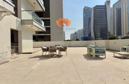 Apartment - 2 Bedrooms - 5 Bathrooms for rent in Lusail Marina Heights - Marina District - Lusail