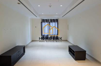 Apartment - Studio - 1 for rent in Tower 5 - Porto Arabia - The Pearl Island - Doha