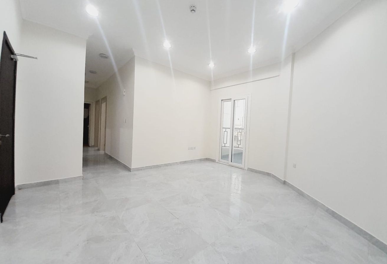 *BRAND NEW APARTMENT* UNFURNISHED 2 BHK + BALCONY - apartment in Old Airport Road