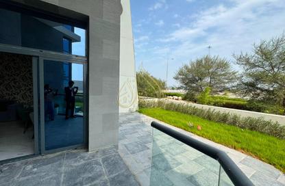 Apartment - 2 Bedrooms - 4 Bathrooms for rent in Boulevard View - Yasmeen City - Lusail
