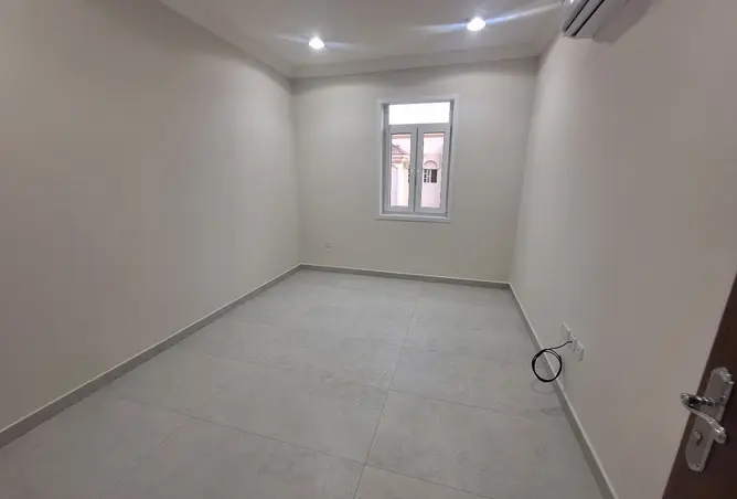 63810181 - Property Image 3