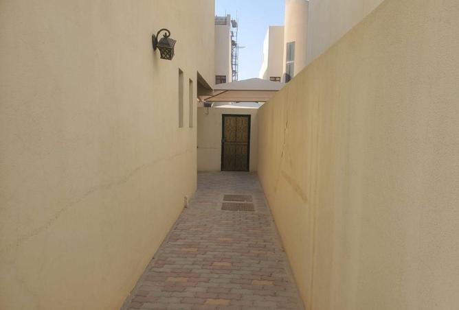55729299 - Property Image 2