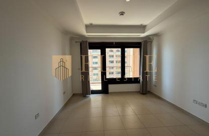 Apartment - 1 - 2 for rent in Porto Arabia Townhouses - Porto Arabia - The Pearl Island - Doha