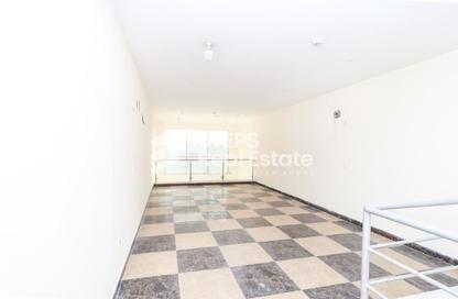Shop - Studio - 1 Bathroom for rent in Industrial Area 4 - Industrial Area - Industrial Area - Doha