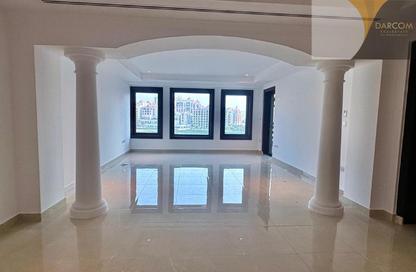 Townhouse - 2 Bedrooms - 3 Bathrooms for rent in East Porto Drive - Porto Arabia - The Pearl Island - Doha