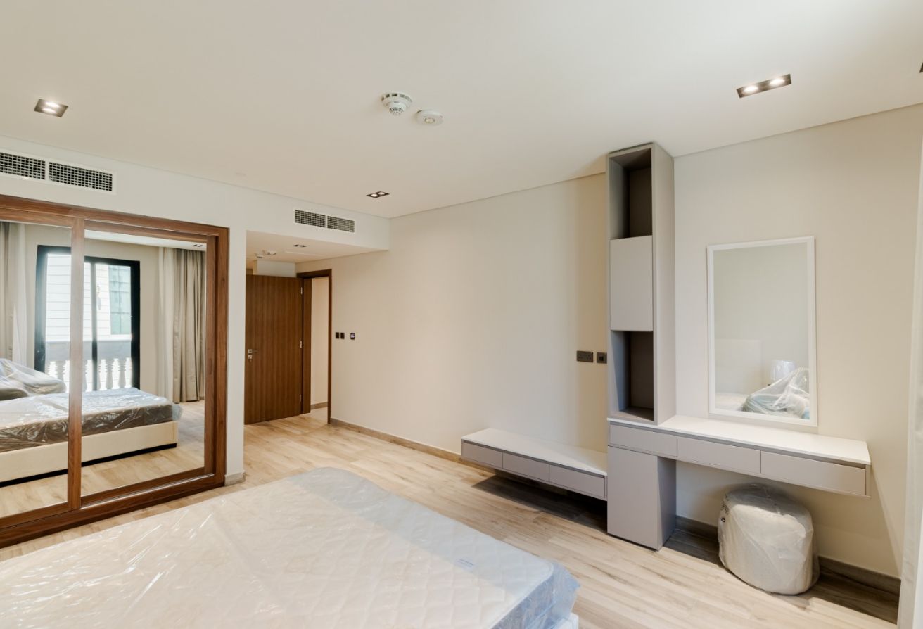 2 BR Furnished Apartment with Balcony and Pool thumbnail 5