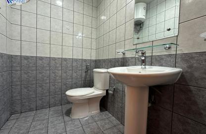 Apartment - 2 Bedrooms - 2 Bathrooms for rent in West Bay Tower - West Bay - West Bay - Doha