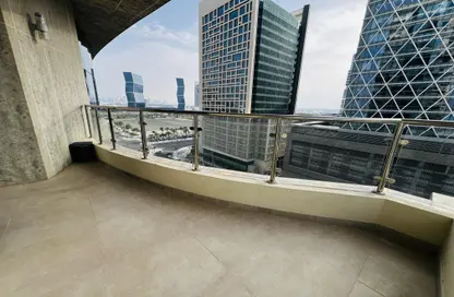 Apartment - 2 Bedrooms - 3 Bathrooms for rent in Marina Tower 02 - Marina District - Lusail