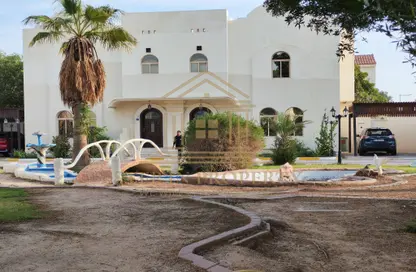 Villa - 3 Bedrooms - 4 Bathrooms for rent in Al Hadara Street - Al Thumama - Doha