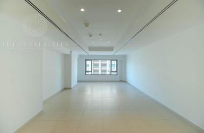 Apartment - 1 Bedroom - 2 Bathrooms for rent in East Porto Drive - Porto Arabia - The Pearl Island - Doha Apartment - 1 Bedroom - 2 Bathrooms for rent in East Porto Drive - Porto Arabia - The Pearl Island - Doha