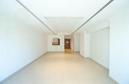 Apartment - 1 Bedroom - 2 Bathrooms for rent in East Porto Drive - Porto Arabia - The Pearl Island - Doha Apartment - 1 Bedroom - 2 Bathrooms for rent in East Porto Drive - Porto Arabia - The Pearl Island - Doha