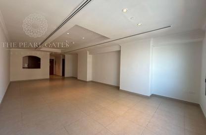 Apartment - 1 Bedroom - 2 Bathrooms for rent in East Porto Drive - Porto Arabia - The Pearl Island - Doha