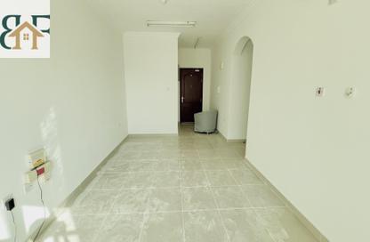 Apartment - 3 Bedrooms - 2 Bathrooms for rent in Muntazah 7 - Al Muntazah - Doha