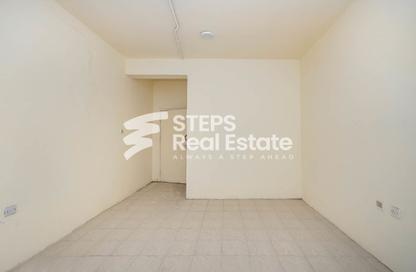 Labor Camp - Studio - 4 Bathrooms for rent in Industrial Area 4 - Industrial Area - Industrial Area - Doha
