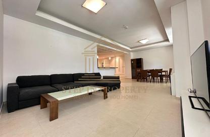 Apartment - 1 Bedroom - 2 Bathrooms for rent in Viva Central - Viva Bahriyah - The Pearl Island - Doha
