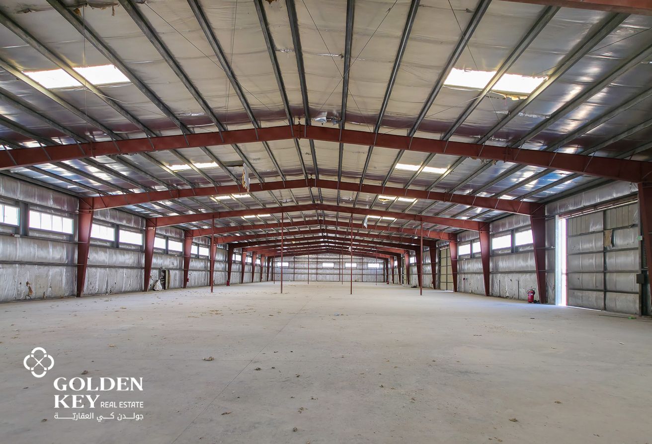 General Warehouse | 4,200 SQM | Birkat Al Awamer