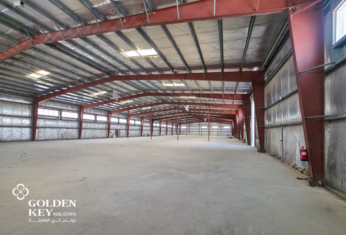 General Warehouse | 4,200 SQM | Birkat Al Awamer