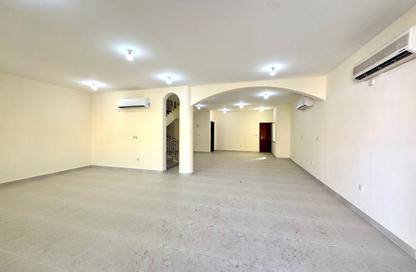 Villa - 4 - 4 for rent in New Salata - Salata - Doha