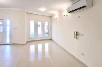 Villa - 3 Bedrooms - 5 Bathrooms for rent in Wadi Al Markh - Muraikh - AlMuraikh - Doha